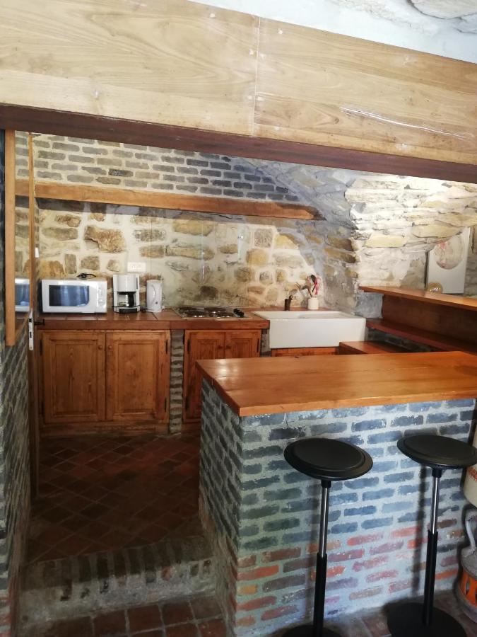 Gites et studios les cigales à Grospierres, piscine partagée, studio murier 2 personnes Exterior foto